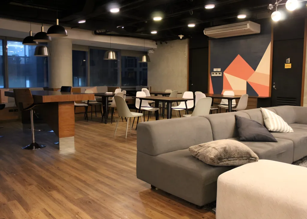 Lounge and break-out seating at Acceler8 Rockwell