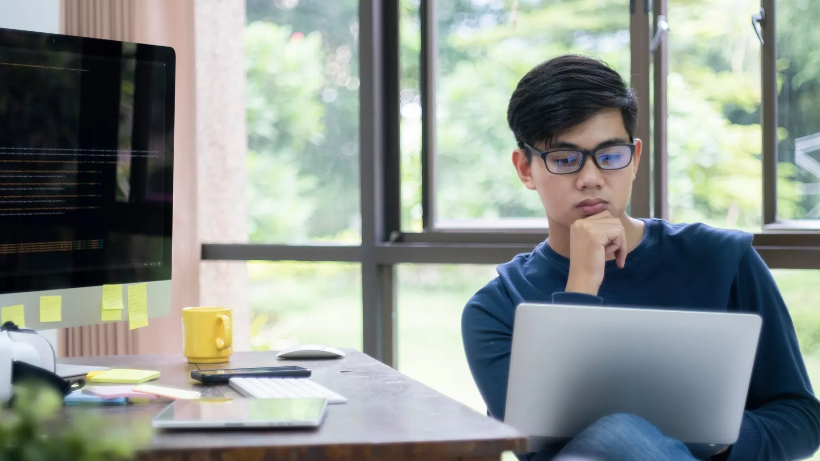 Why Solo Software Developers are Upgrading to Dedicated Desks in Makati
